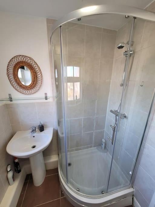 2 Bedroom End Of Terrace House Ουέλινγκτον Εξωτερικό φωτογραφία
